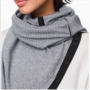 lululemon Vinyasa Scarf